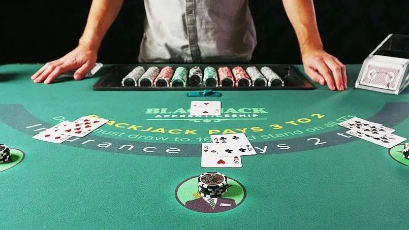 Chiến thuật chơi Blackjack hiệu quả từ cao thủ 3 Mỗi người chơi có kinh nghiệm lại chia sẻ những chiến thuật riêng